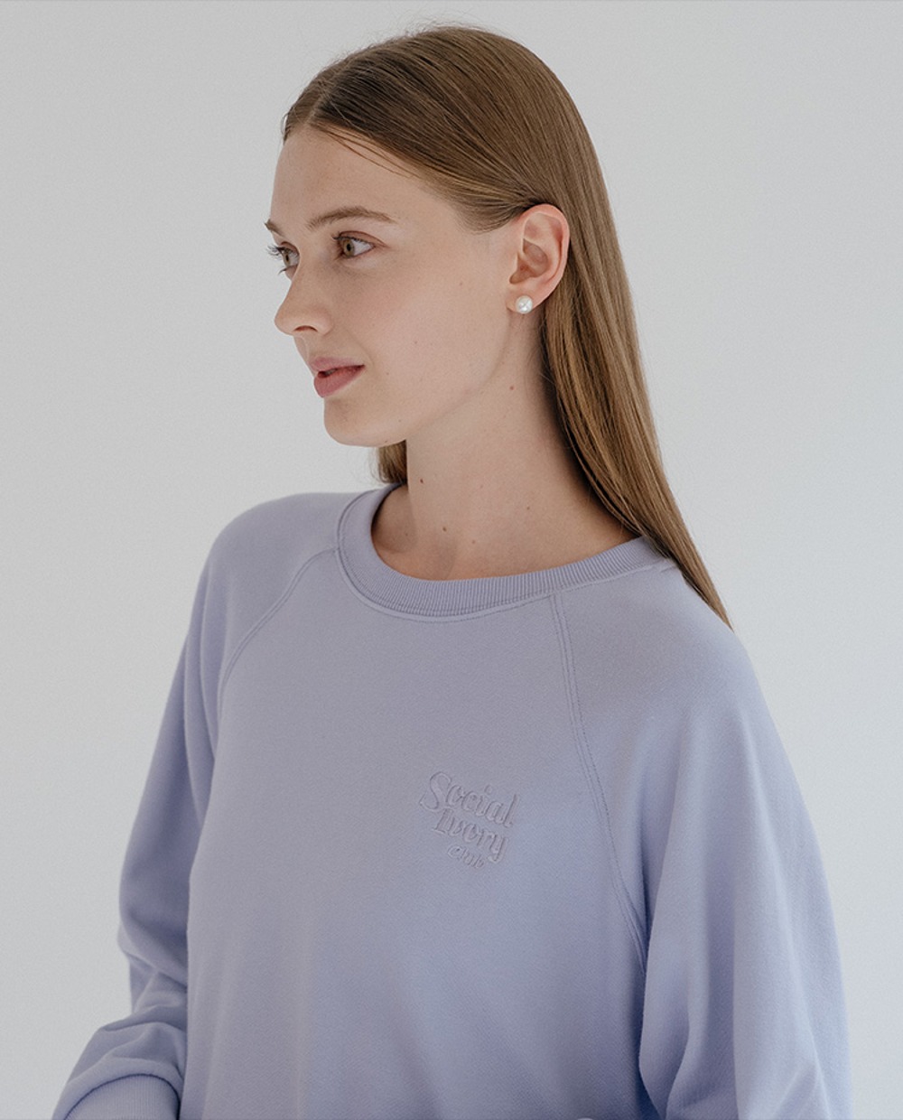 [WOMAN] Essential sweatshirt_Sky blue
